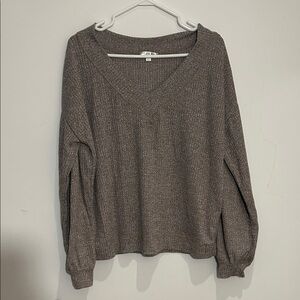 Cyrus Women's V-Neck Sweater - Gray